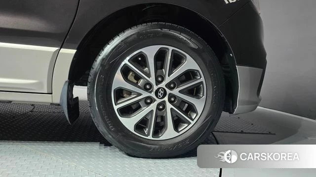 Hyundai The New Grand Starex id 4895700 из Кореи 13