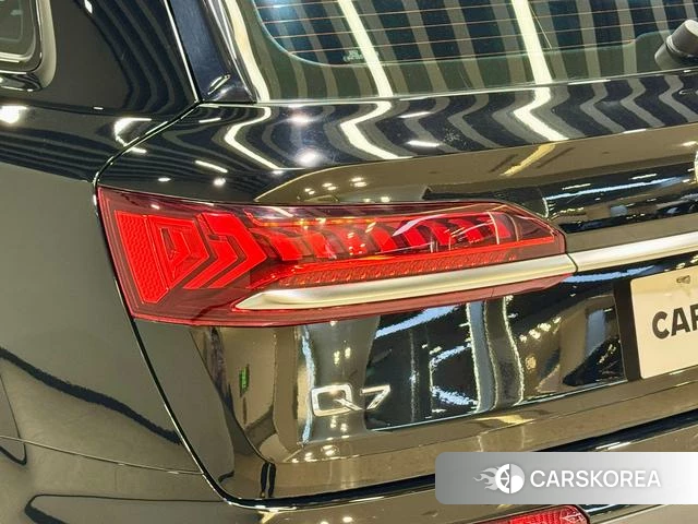 Audi Q7 id 3889881 из Китая 13