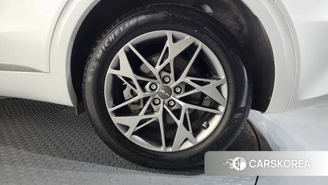 Genesis GV70 id 4186915 из Кореи 13