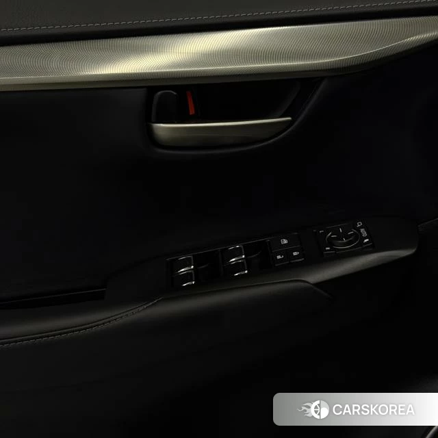 Lexus NX id 4259230 из Китая 13