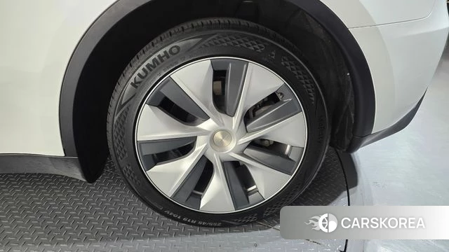 Tesla Model Y id 4432804 из Кореи 13