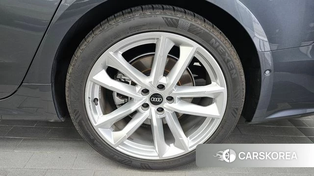 Audi A7 (4K) id 4428850 из Кореи 13