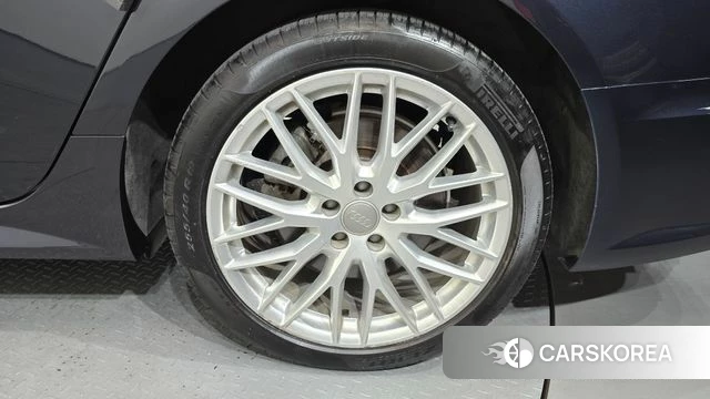 Audi New A6 id 4477399 из Кореи 13