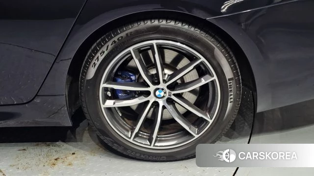 BMW 5 Series (G30) id 4494233 из Кореи 13