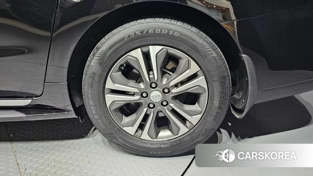 Kia The New Carnival id 4605317 из Кореи 13