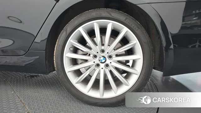 BMW 5 Series (G30) id 4682452 из Кореи 13