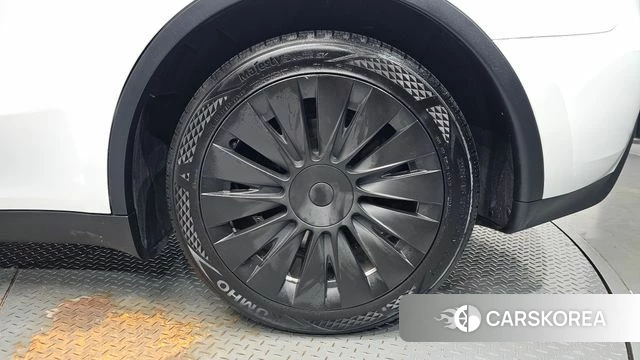 Tesla Model Y id 4730397 из Кореи 13