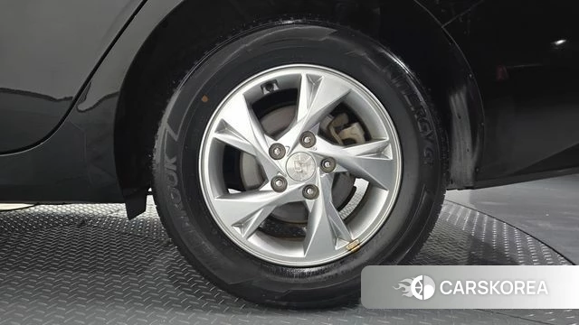 Hyundai Avante (CN7) id 4666653 из Кореи 13