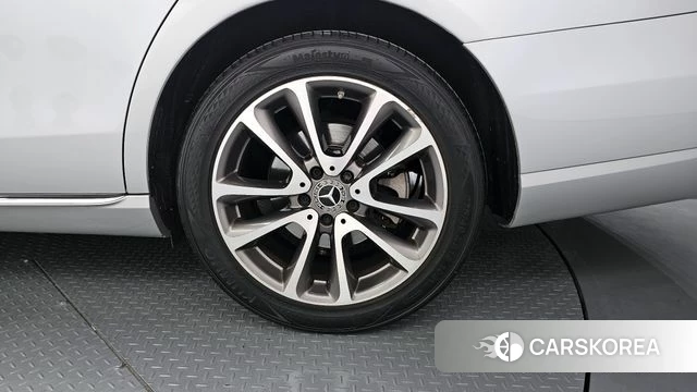 Mercedes-Benz E-Class W213 id 4269326 из Кореи 13