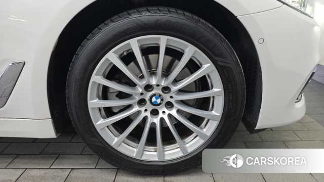 BMW 5 Series (G30) id 4551052 из Кореи 13