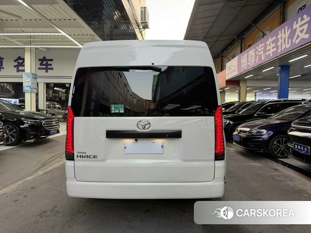 Toyota Hiace id 3957788 из Китая 13