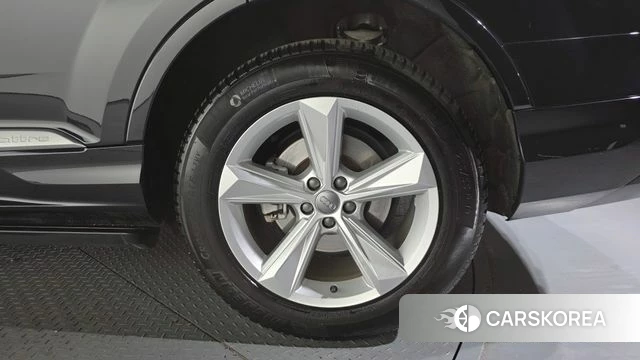 Audi Q7 (4M) id 4187650 из Кореи 13