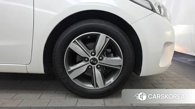 Kia The New K3 id 4521040 из Кореи 13