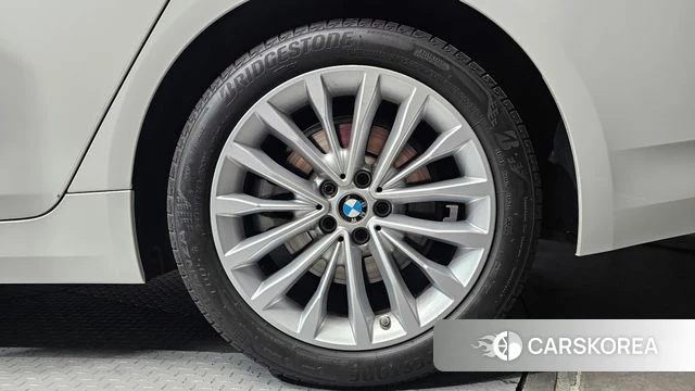BMW 5 Series (G30) id 4443785 из Кореи 13