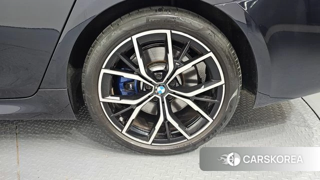 BMW 5 Series (G30) id 4475359 из Кореи 13
