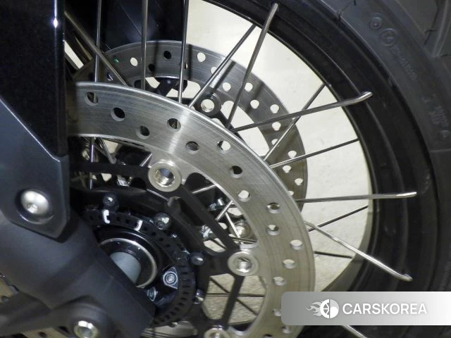 Honda X-ADV 750 id 3950106 из Японии 13