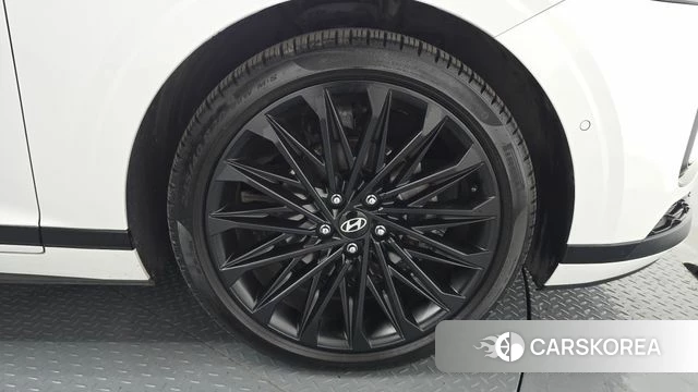 Hyundai Grandeur Hybrid (GN7) id 4395365 из Кореи 13