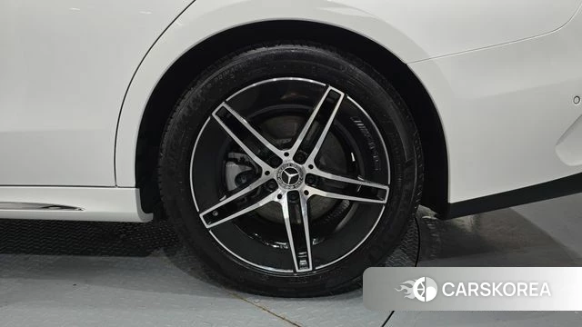 Mercedes-Benz E-Class W214 id 4892608 из Кореи 13