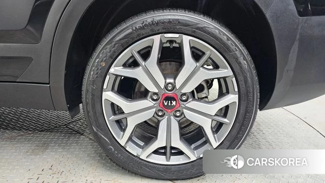 Kia Seltos id 4384446 из Кореи 13