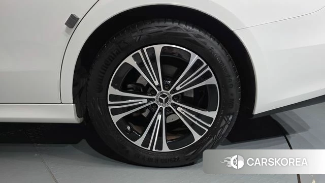 Mercedes-Benz E-Class W214 id 4773419 из Кореи 13