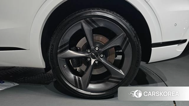 Genesis GV70 id 4670016 из Кореи 13