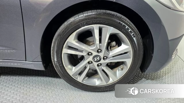 Hyundai Avante AD id 4430646 из Кореи 13