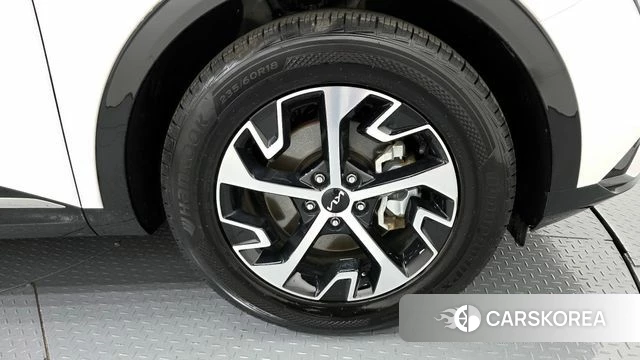 Kia Sportage 5th Generation Hybrid id 4243465 из Кореи 13