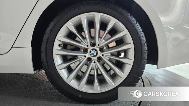 BMW 5 Series (G30) id 4430448 из Кореи 13