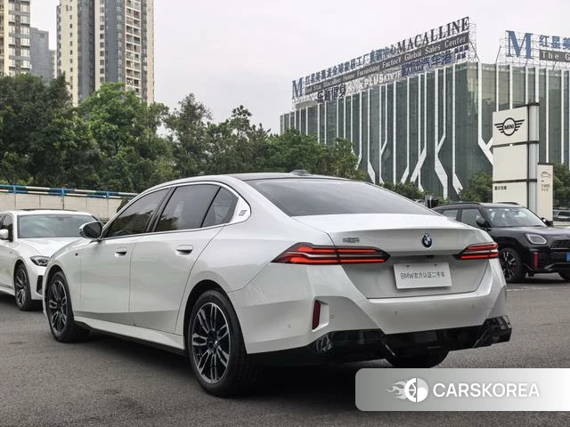BMW 5 series id 4182477 из Китая 13