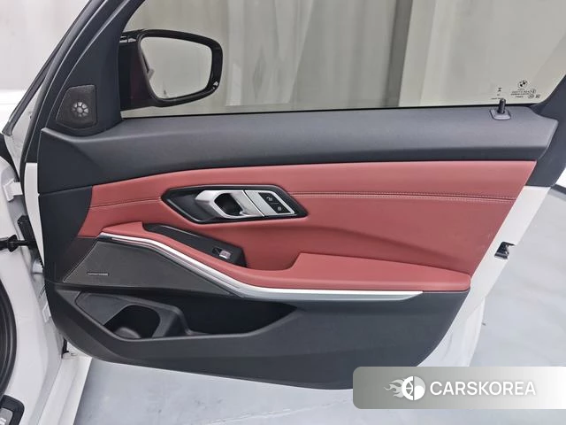 BMW 3 series id 4335233 из Китая 13