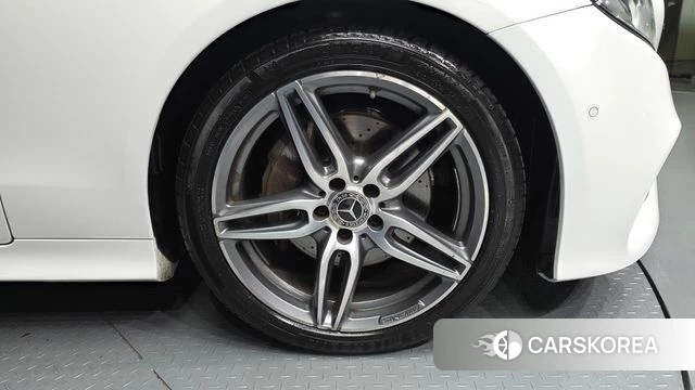 Mercedes-Benz E-Class W213 id 4596378 из Кореи 13