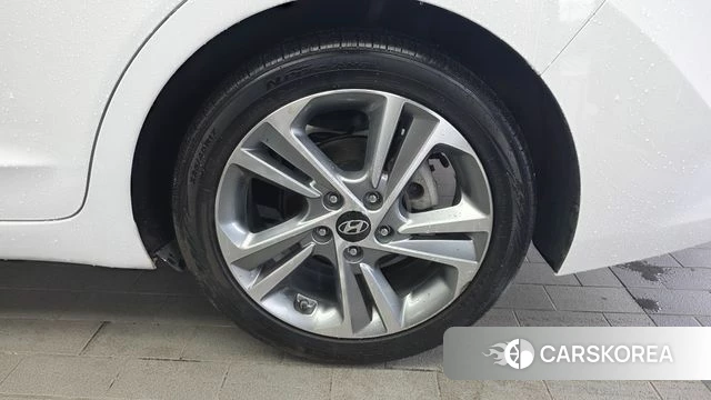 Hyundai Avante AD id 4557953 из Кореи 13