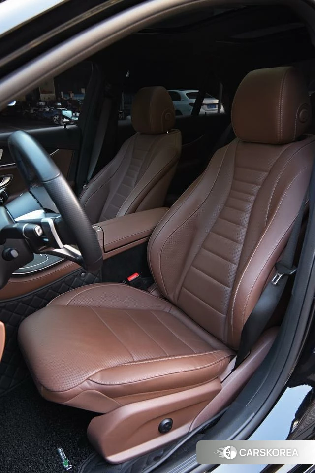 Mercedes-Benz E-class (imported) id 4221904 из Китая 13