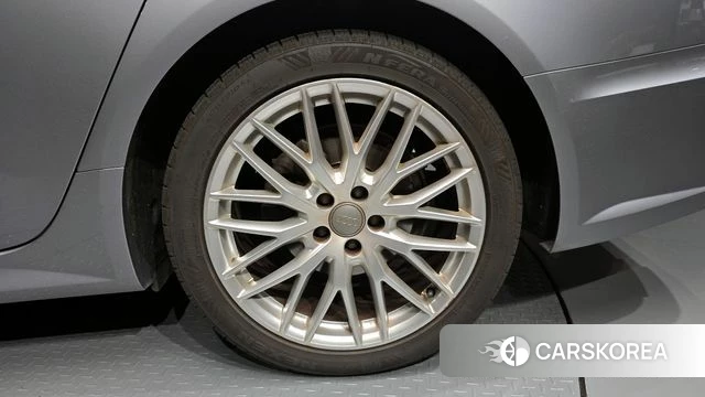 Audi New A6 id 4357044 из Кореи 13