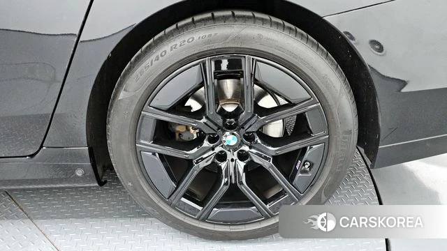 BMW 7 Series (G70) id 4266793 из Кореи 13