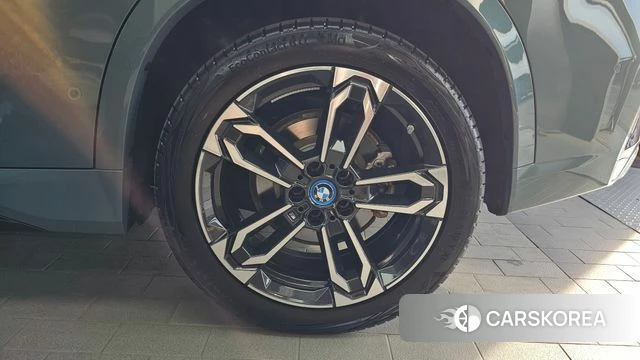 BMW iX1 (U11) id 4441875 из Кореи 13