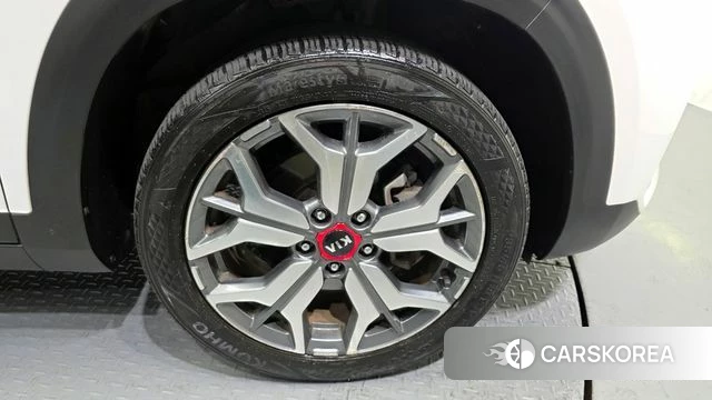 Kia Seltos id 4389783 из Кореи 13