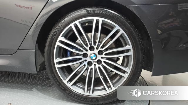 BMW 5 Series (G30) id 4865224 из Кореи 13