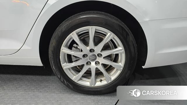 Audi A4 (B9) id 4356476 из Кореи 13