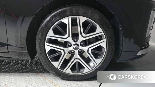 Hyundai Grandeur (GN7) id 4243792 из Кореи 13