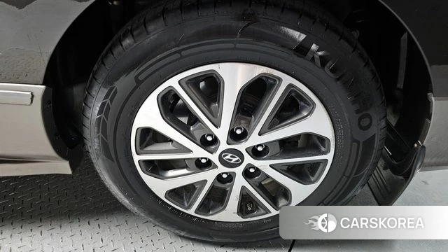 Hyundai The New Grand Starex id 4325854 из Кореи 13