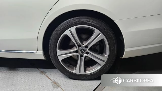 Mercedes-Benz E-Class W213 id 4551929 из Кореи 13