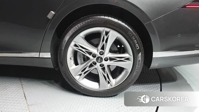 Genesis G90 (RS4) id 4550136 из Кореи 13