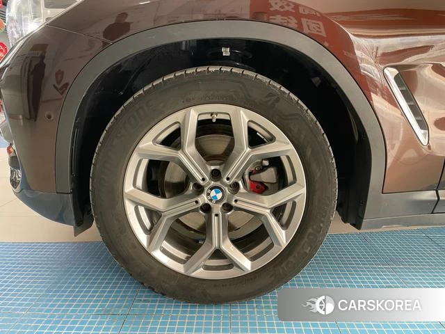 BMW X3 id 3895938 из Китая 13