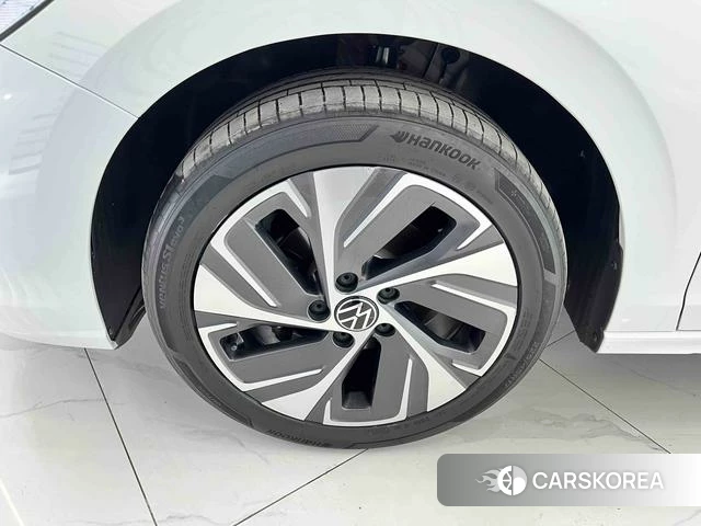 Volkswagen Bora id 4291065 из Китая 13