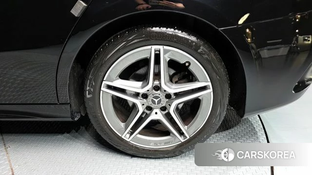 Mercedes-Benz A-Class W177 id 4310378 из Кореи 13