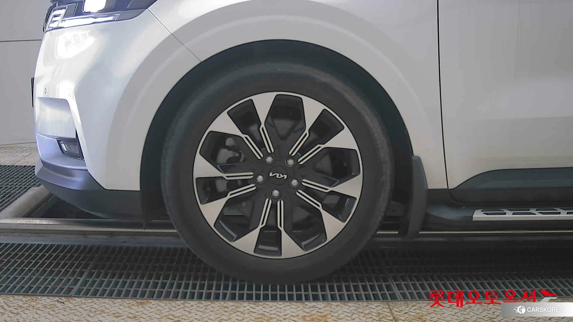 Kia Carnival id 4679376 из Кореи 13