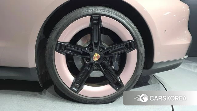 Porsche Taycan id 4427325 из Кореи 13