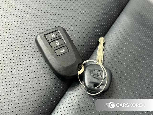 Toyota YARIS L to enjoy id 4365950 из Китая 13