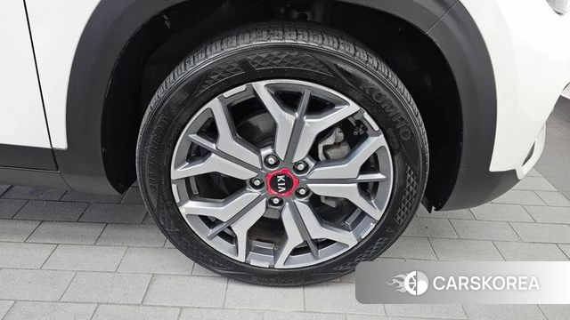 Kia Seltos id 4895072 из Кореи 13